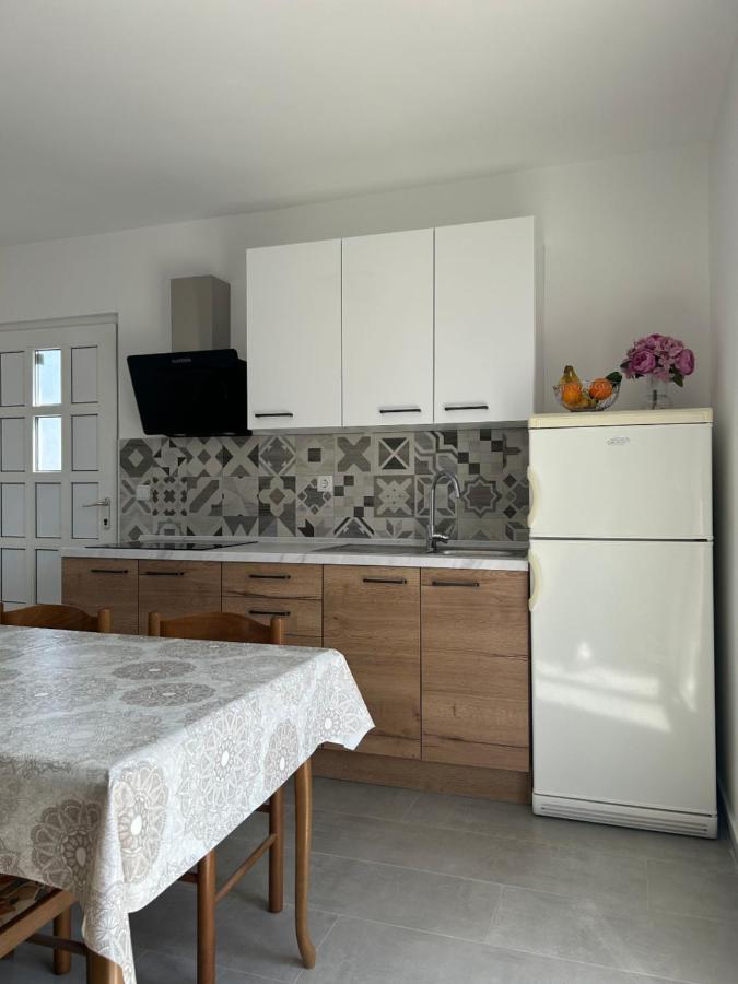 Apartments Ljubomir Рогозниця Екстер'єр фото