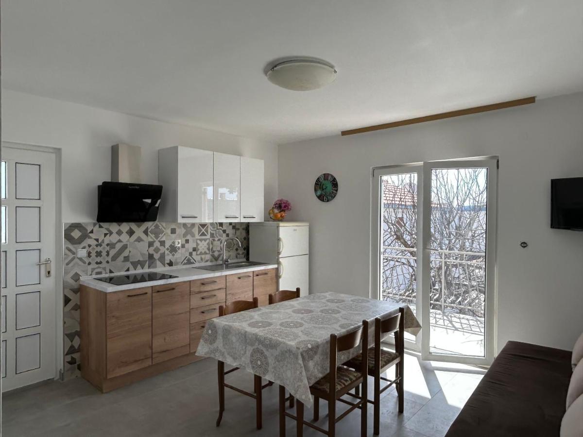 Apartments Ljubomir Рогозниця Екстер'єр фото