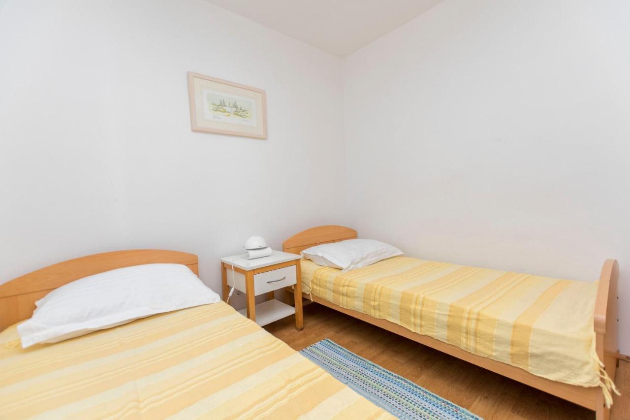 Apartments Ljubomir Рогозниця Екстер'єр фото